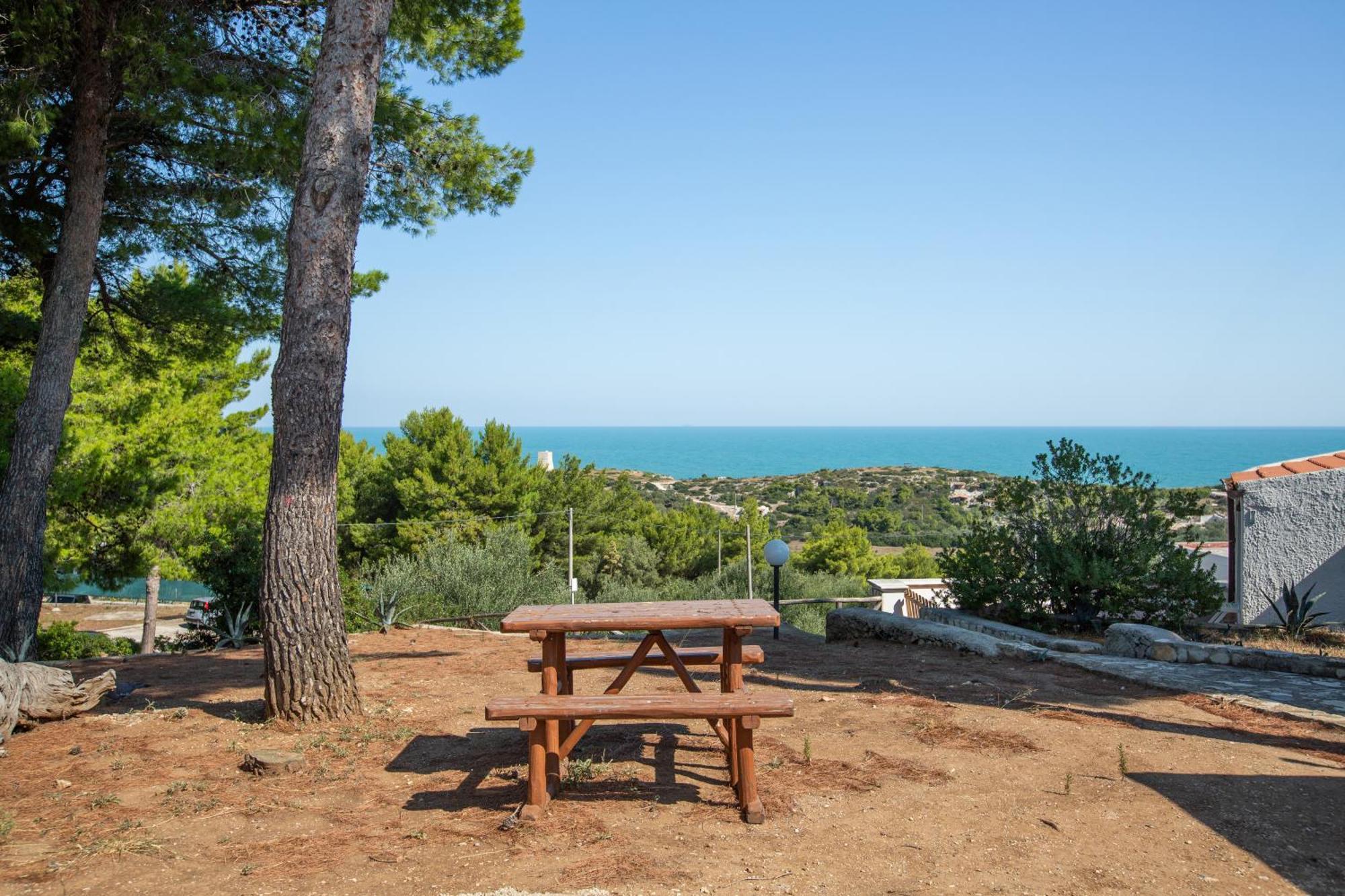 Centro Vacanze Piccolo Friuli Aparthotel Vieste Eksteriør bilde